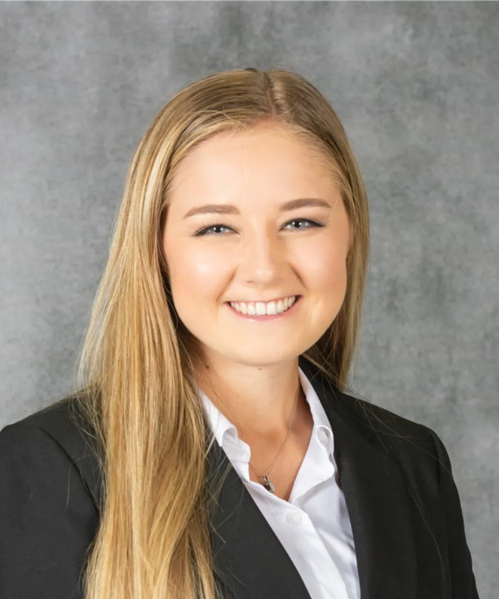 Kassandra | Certified Accountant | Mission Hills Financial
