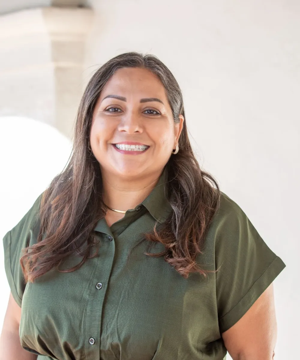 Veronica Zendejas | Receptionist | Mission Hills Financial